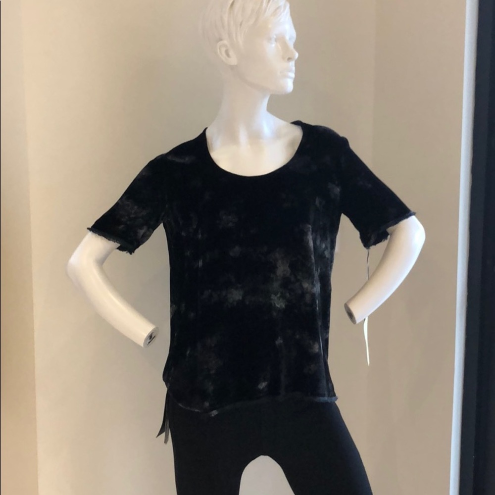 Raquel Allegra black velvet shirt sleeve